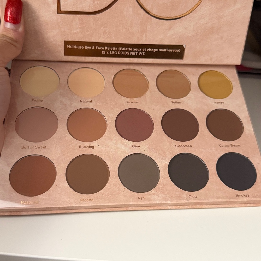 Dominique Cosmetics Transition Palette
